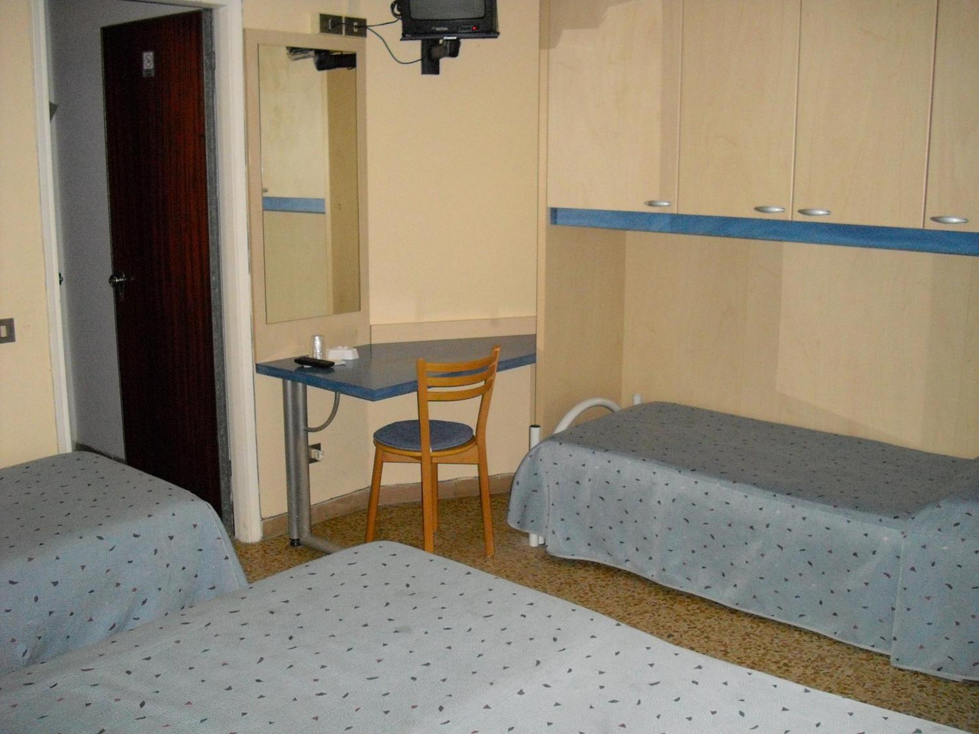 Hotel Garden Tirrenia Εξωτερικό φωτογραφία
