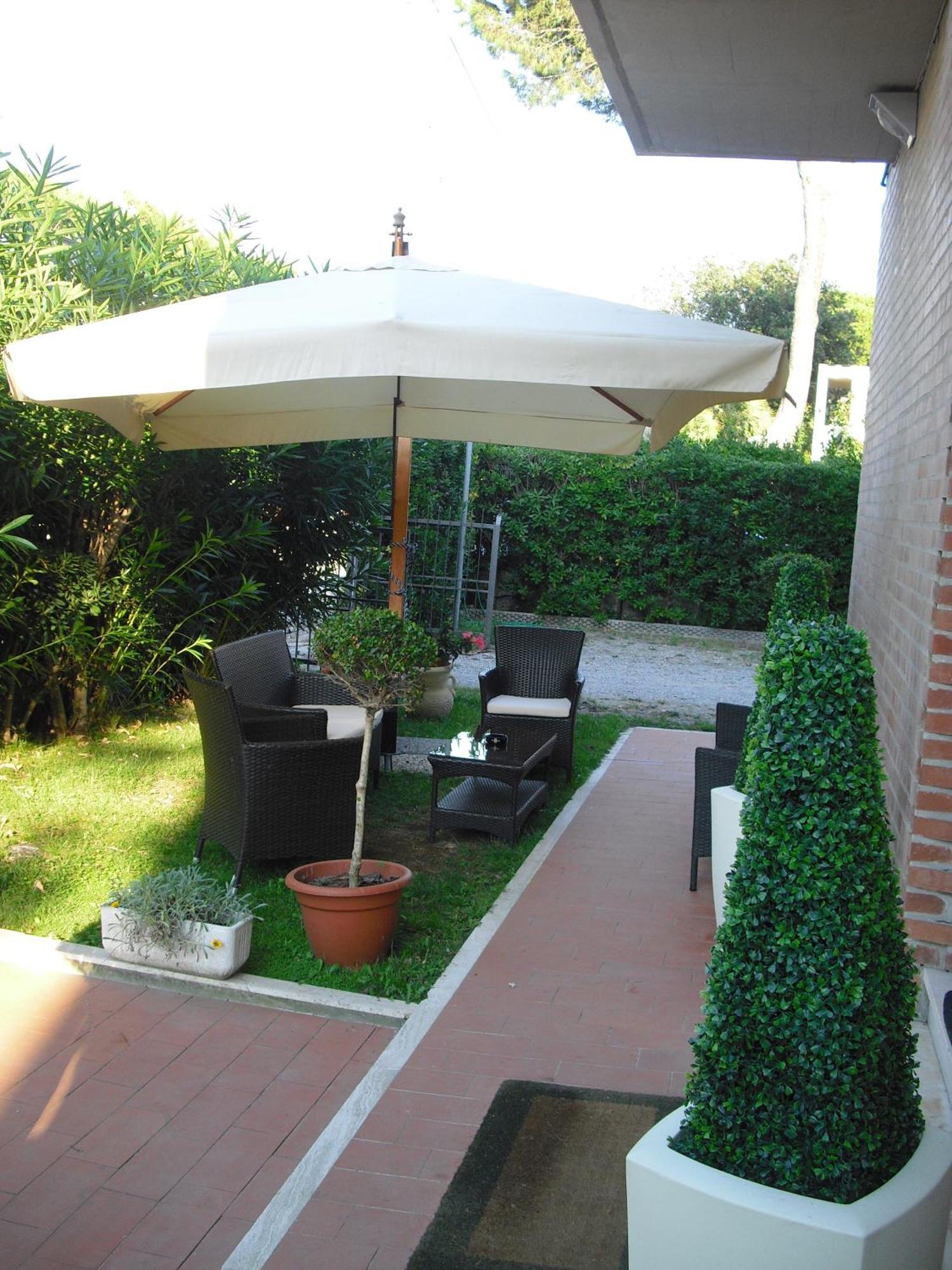Hotel Garden Tirrenia Εξωτερικό φωτογραφία