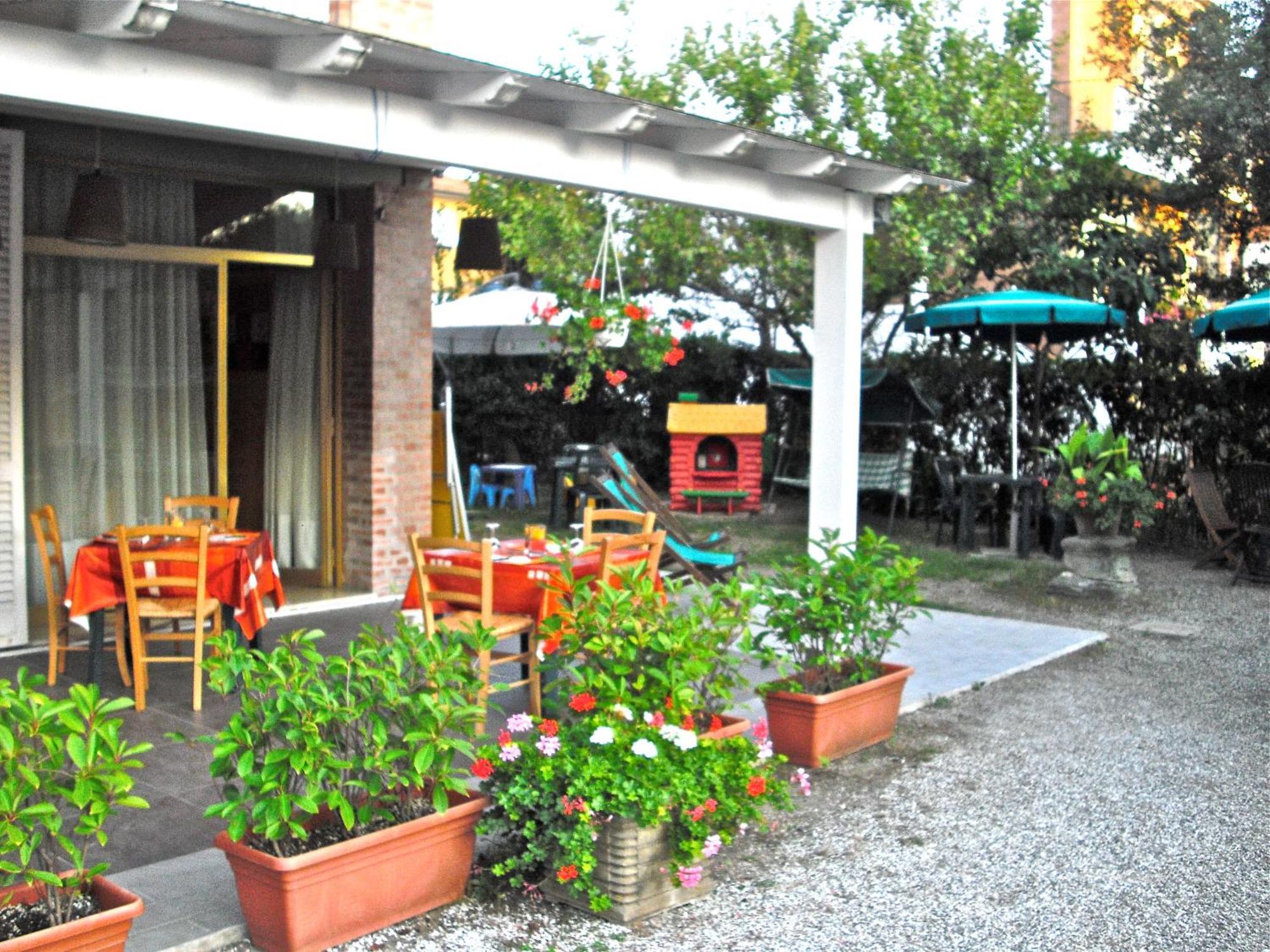 Hotel Garden Tirrenia Εξωτερικό φωτογραφία